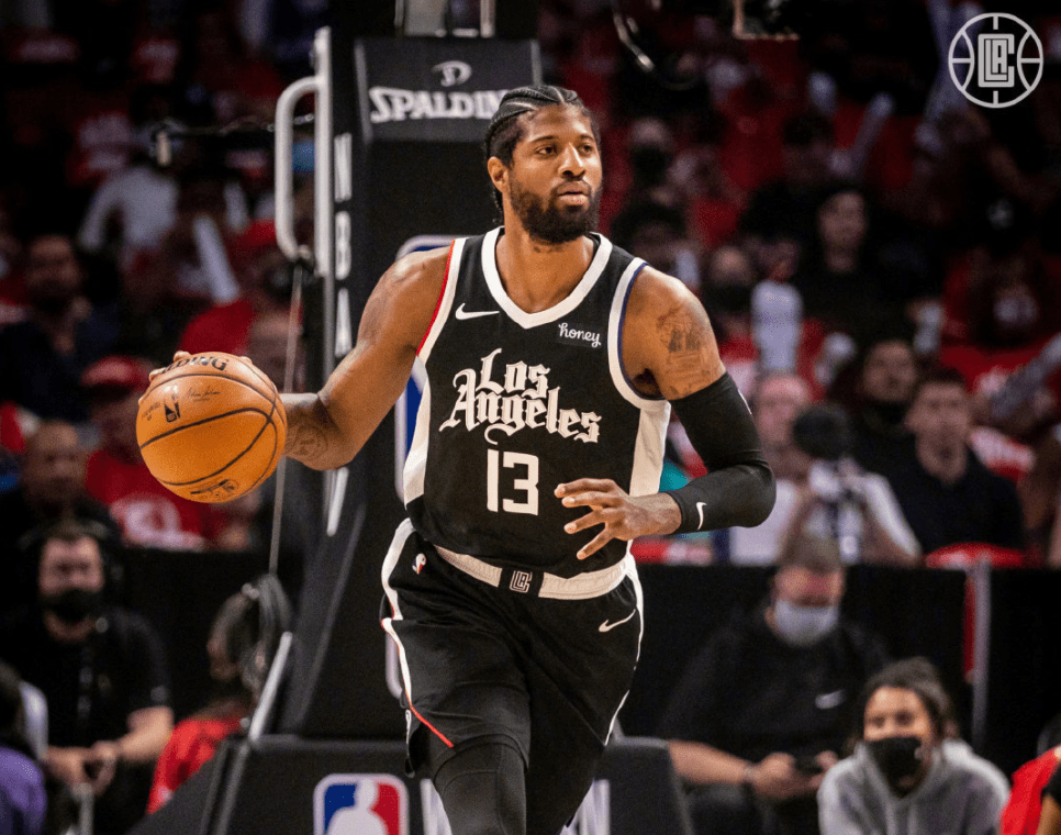 半岛体育官方下载-奇迹逆袭击败子弹，莱昂纳德全面发挥