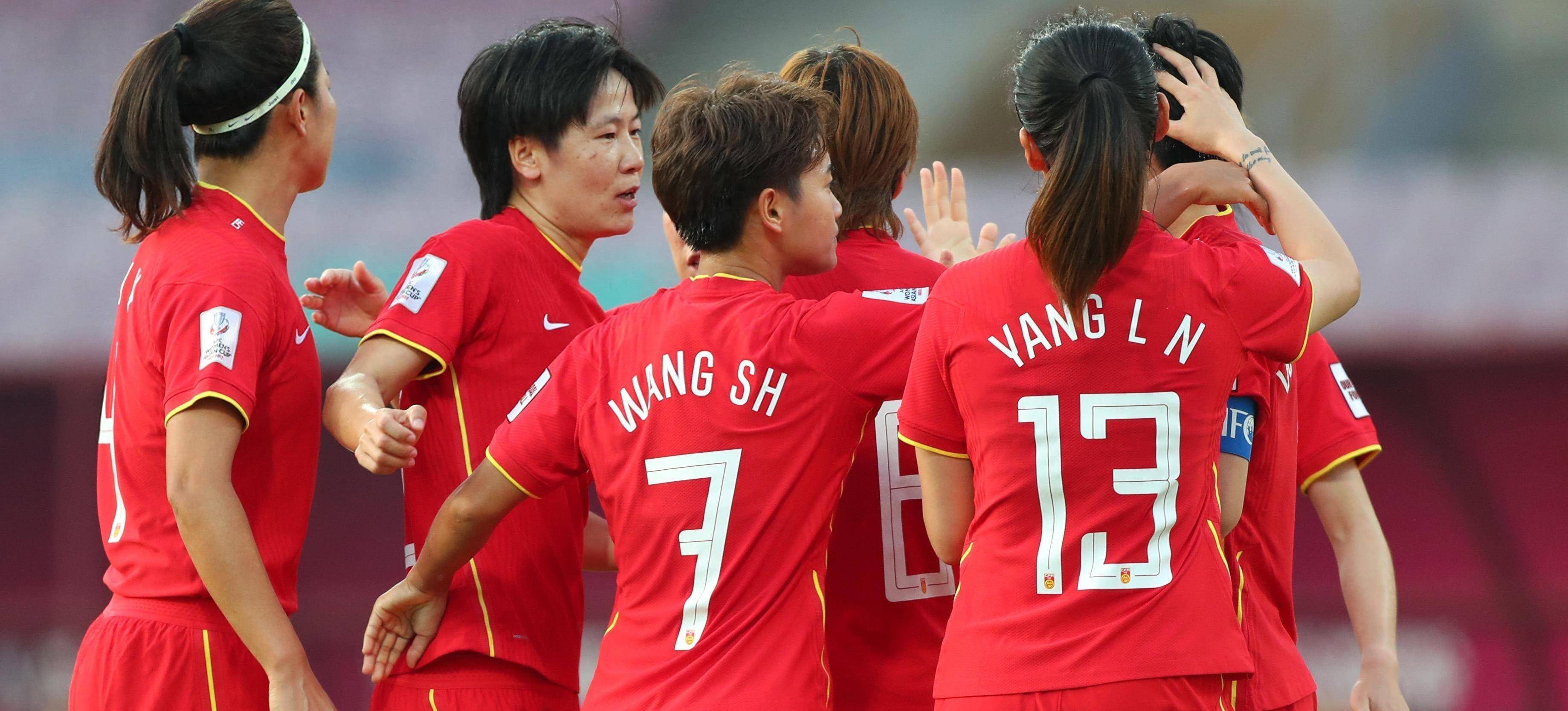 半岛体育平台官网-关于日本女足队伍表现抢眼，备战冠军的信息