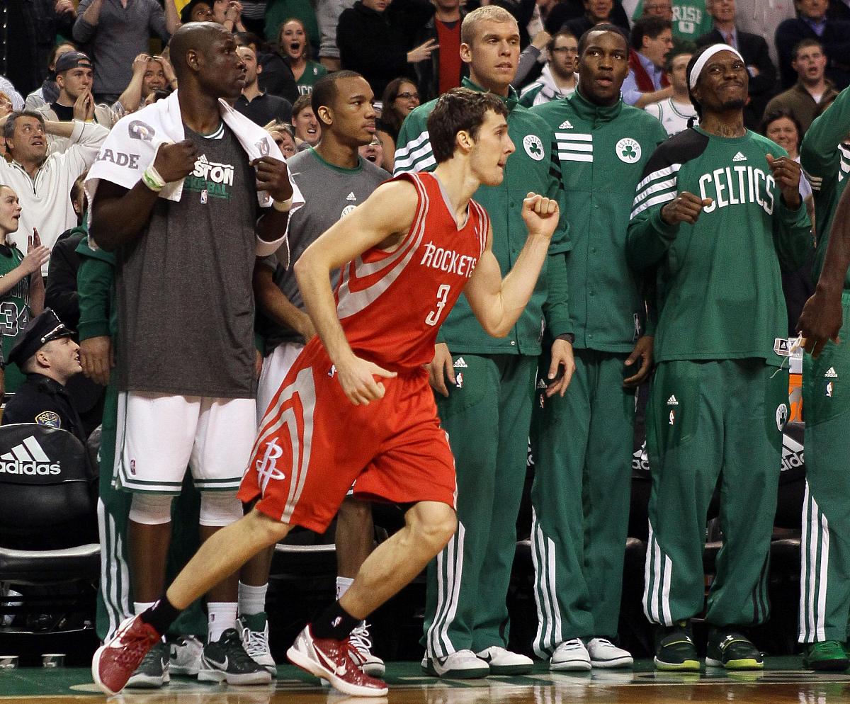 半岛体育app官方下载-关于凯尔特人胜出一战，铺就成功之路不可一丝自满的信息