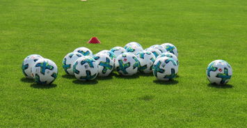 半岛体育官网-恩菲尔德主帅强调团队配合，迎战欧洲劲旅